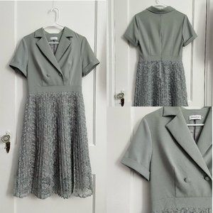 Gray-Blue V-neck Short-sleeved Lace Pleated Dress